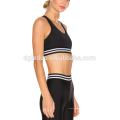 Pantalon de yoga serré confortable de maille noire et soutien-gorge définit l&#39;usage de jumpsuit d&#39;yoga